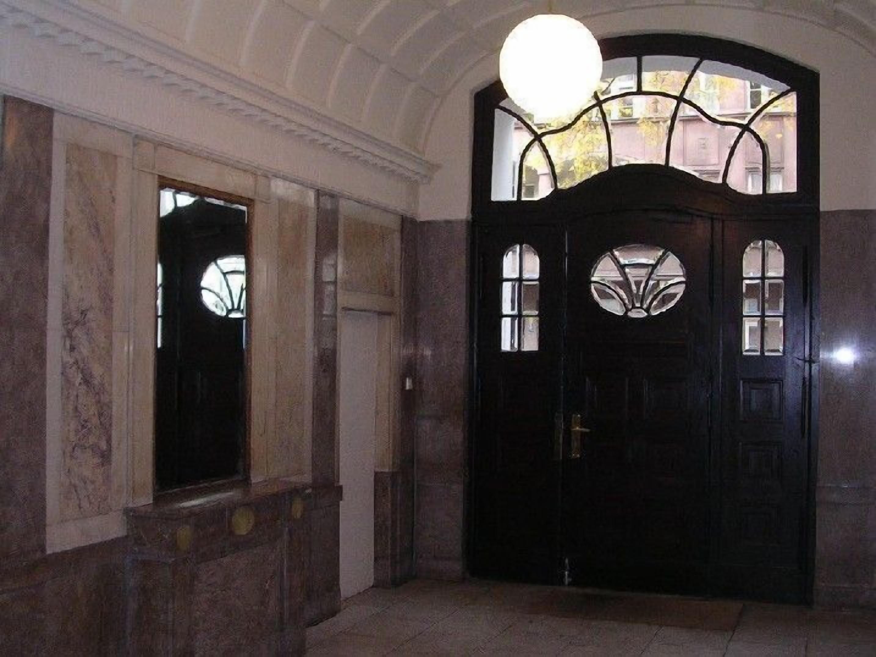 Hotel-Pension Rheingold Am Kurfuerstendamm — Photos 1